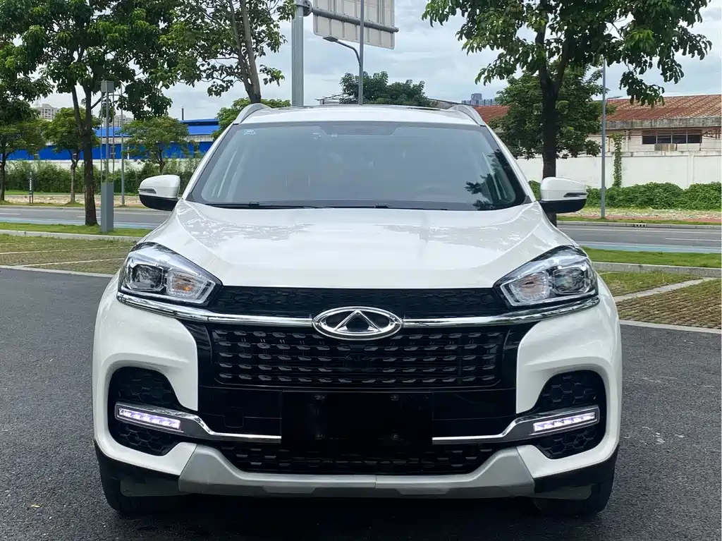 CHERY TIGGO 8