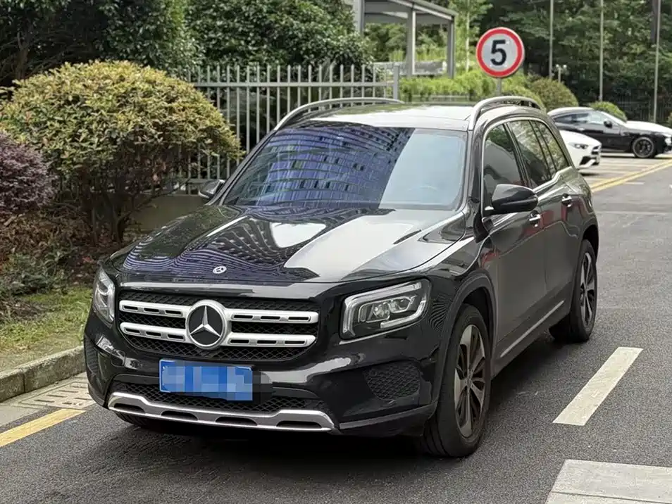 Купить Mercedes-Benz GLB