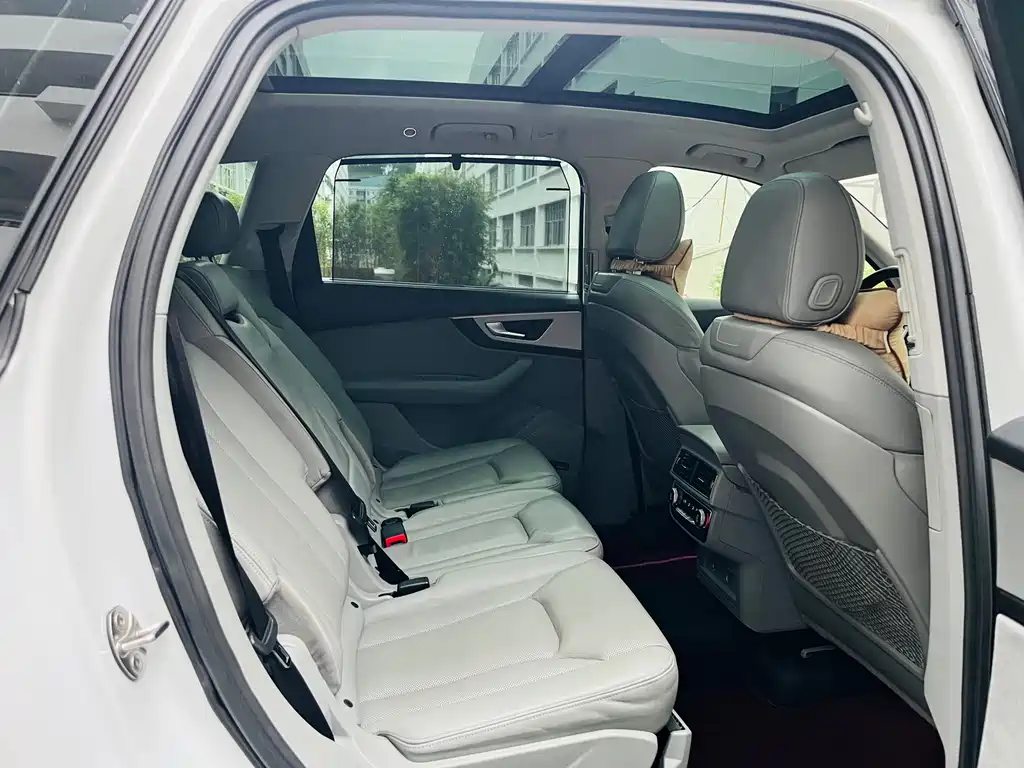 Audi Q7 — фотографии объявления, Фото 11
