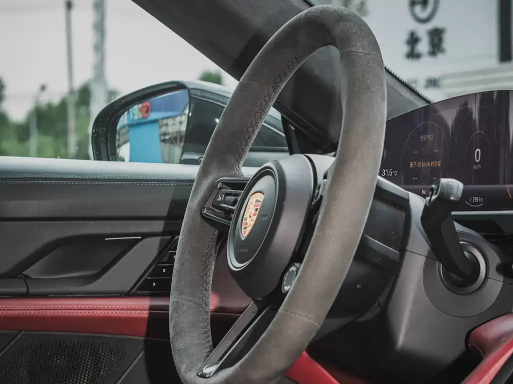 Porsche Taycan 2019 Taycan Turbo