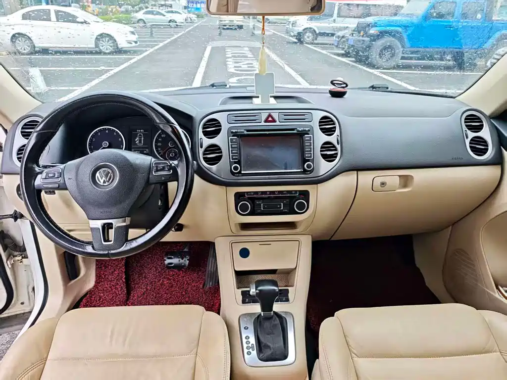 Volkswagen Tiguan 2010 1.8TSI AT