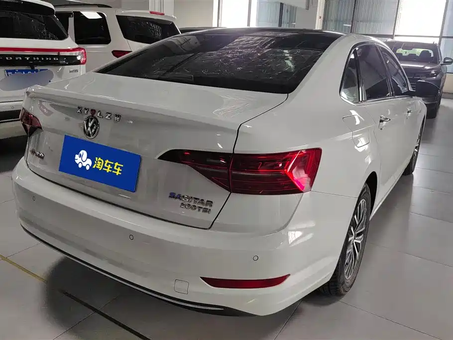Volkswagen Sagitar 2021 200TSI DSG Comfort Smart Connect