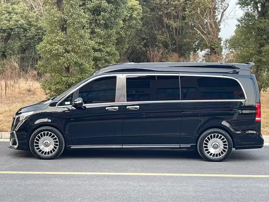 MERCEDES-BENZ V CLASS