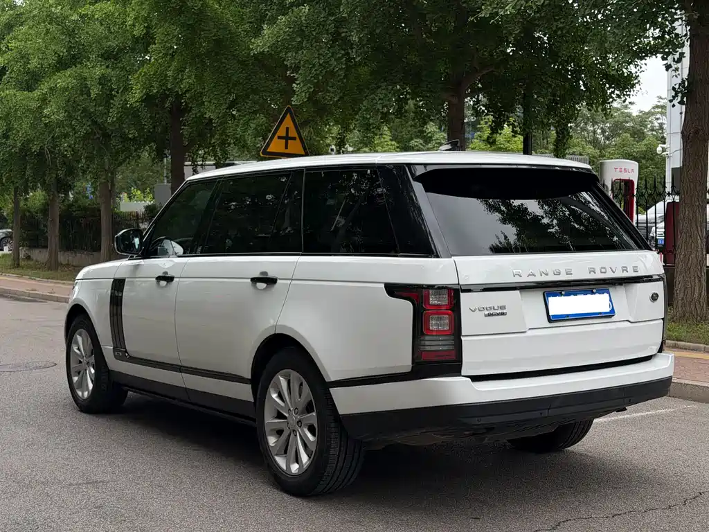 Land Rover Range Rover 2017 3.0 SC V6 Vogue Long Wheelbase