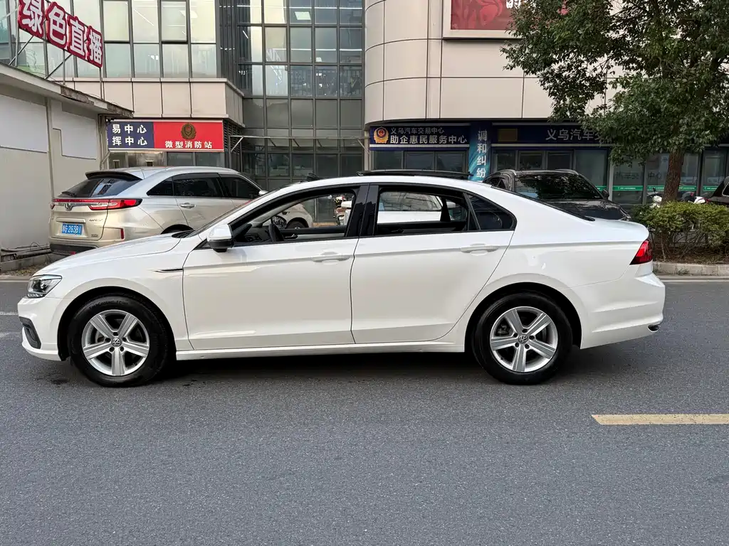 Volkswagen Lamando — миниатюра 9