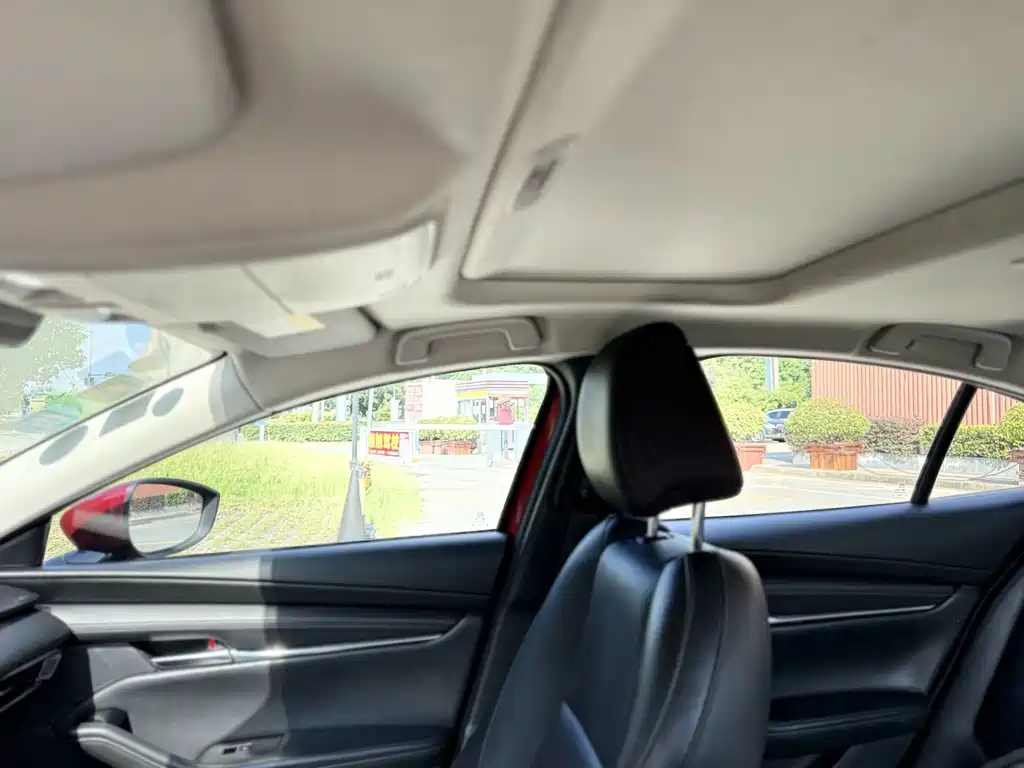 Mazda 3 Axela — миниатюра 12