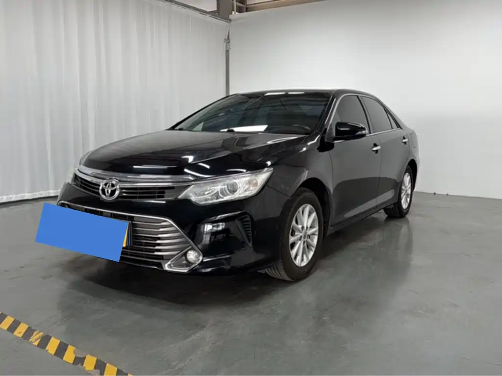 Купить Toyota Camry