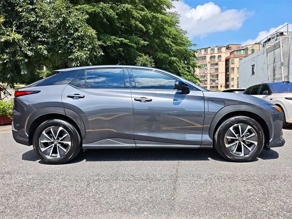 Lexus RZ 2023 450e