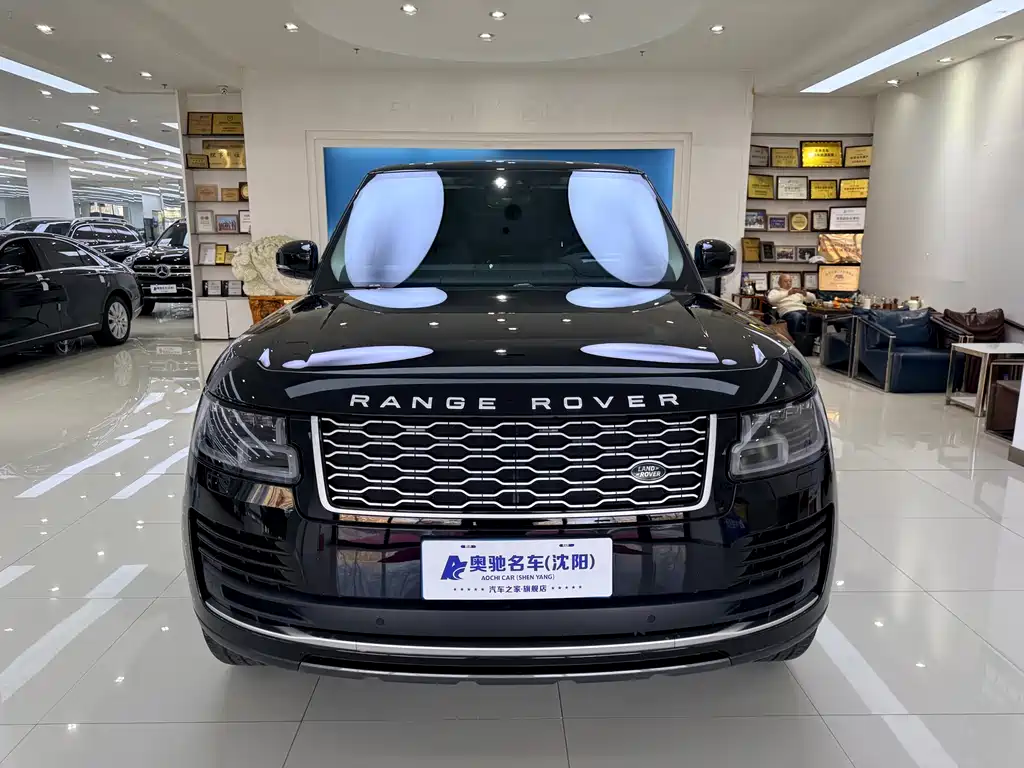 Land Rover Range Rover 2022 3.0 L6 400PS