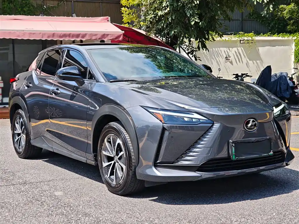 Lexus RZ 2023 450e
