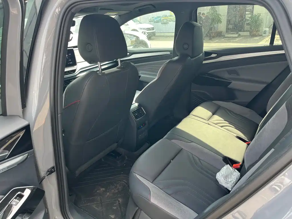 VOLKSWAGEN ID.4 CROZZ