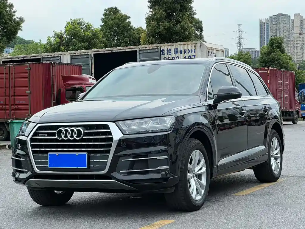 Audi Q7 2019 45 TFSI Comfort Type
