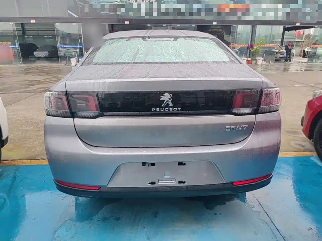 Peugeot 308 — миниатюра 6