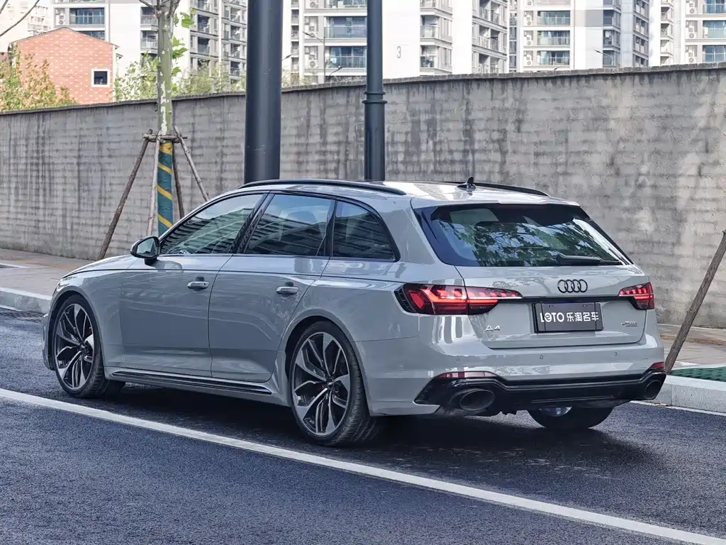 Audi RS 4 2021 RS4 Avant