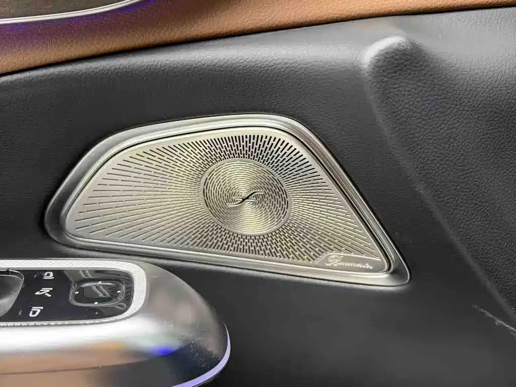 Mercedes-Benz E-Class 2024 — фото 9