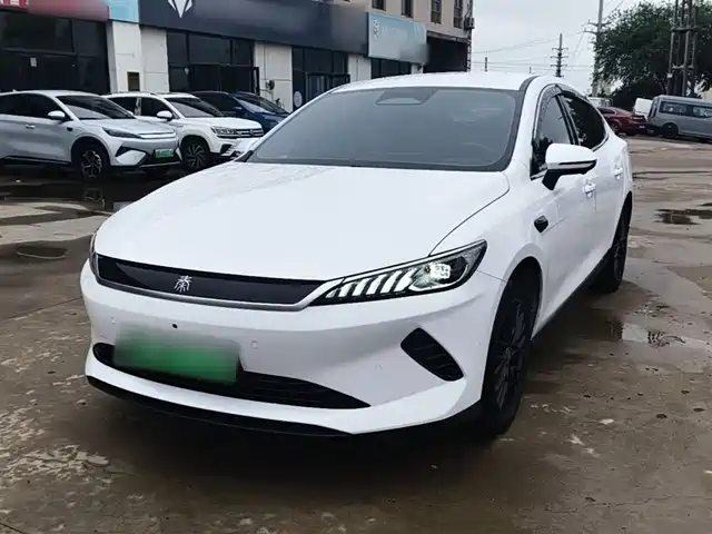 2025 BYD Qin