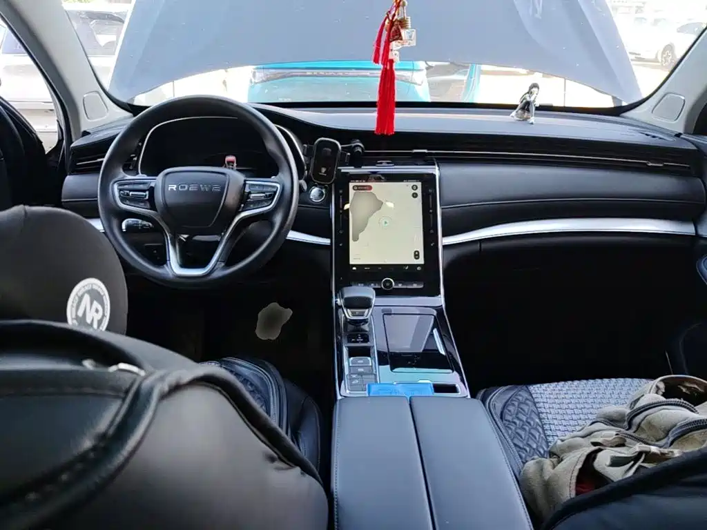 Roewe RX5 MAX — миниатюра 10