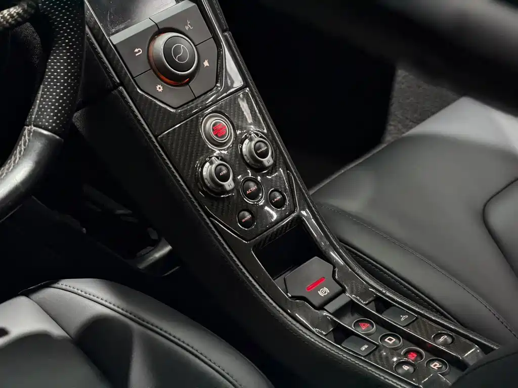 McLaren 650S — миниатюра 11