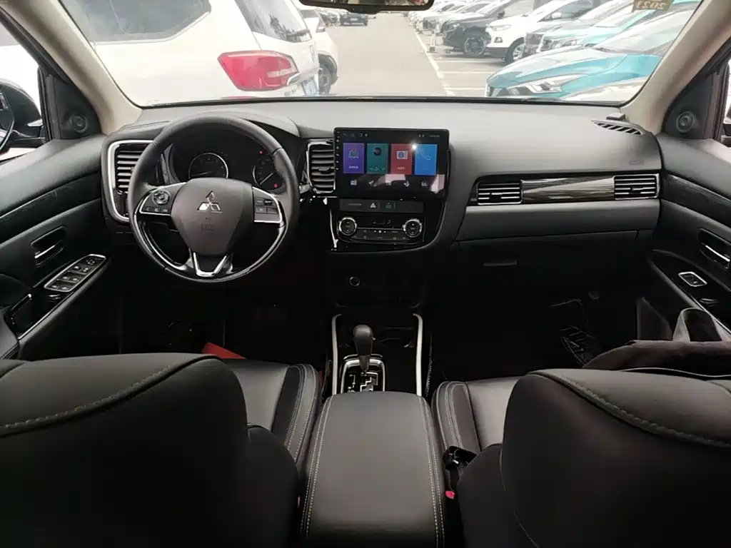 Mitsubishi Outlander 2019 2.0L Enjoy 5 мест VI