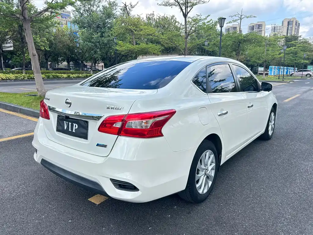 Nissan Sylphy — миниатюра 3