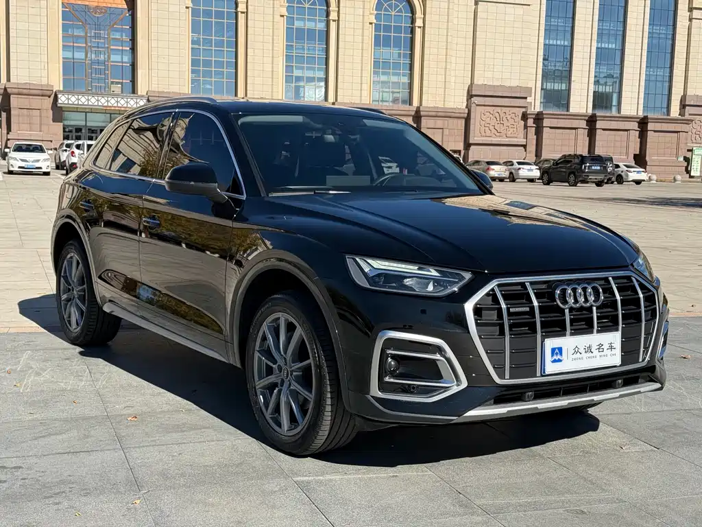 Audi Q5L — миниатюра 2