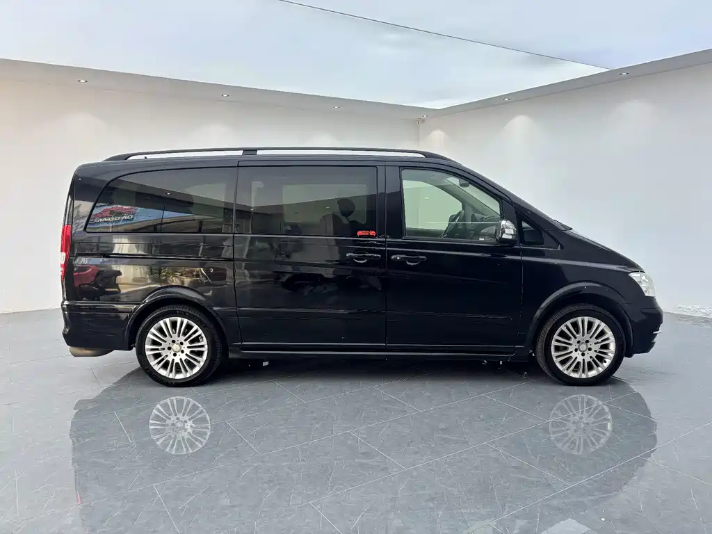 Mercedes-Benz Viano — миниатюра 18