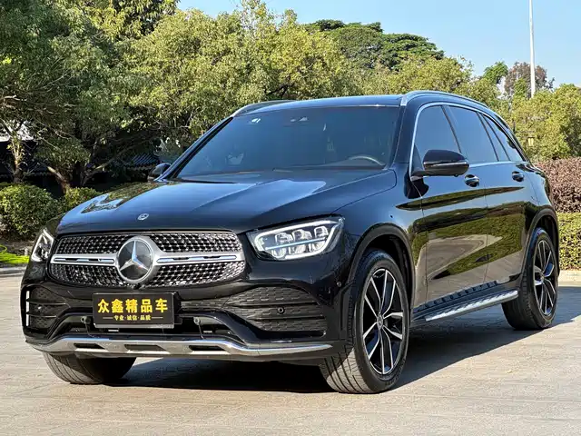 MERCEDES-BENZ GLC