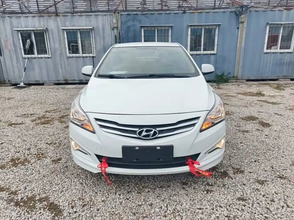 Hyundai Verna — миниатюра 3