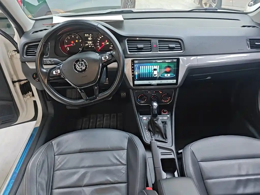 Volkswagen Lavida — миниатюра 10
