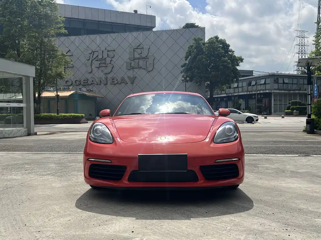 Porsche 718 2018 Cayman 2.0T