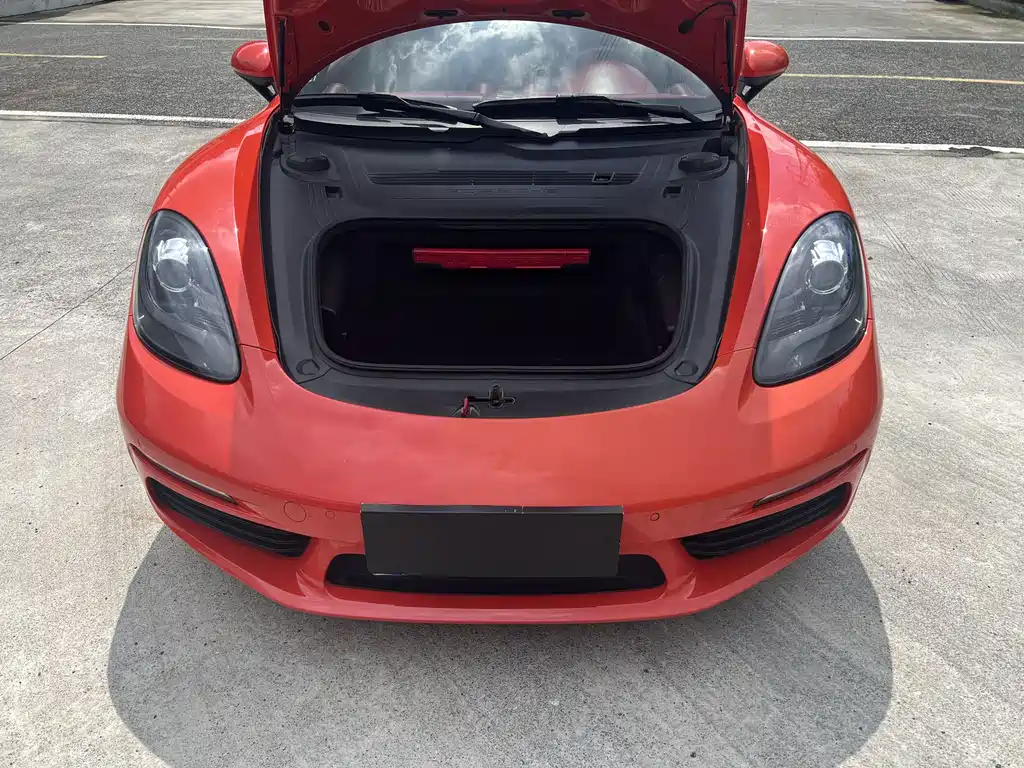 Porsche 718 2018 Cayman 2.0T