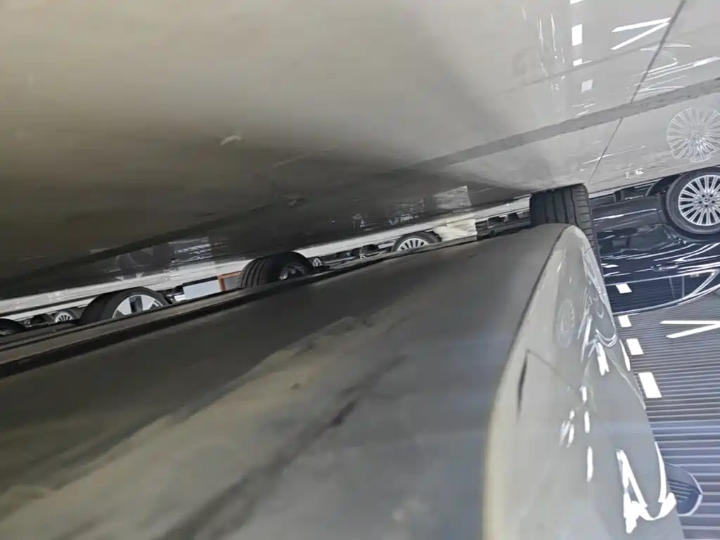 Tesla Model 3 — миниатюра 22