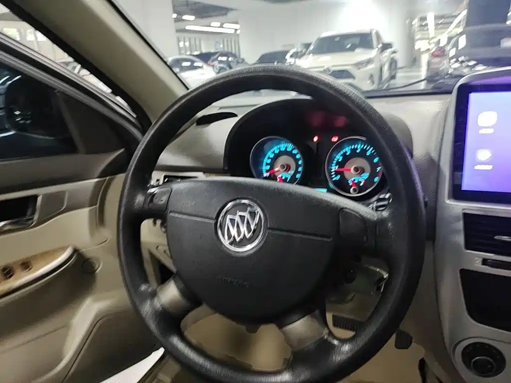 Buick Excelle — миниатюра 11