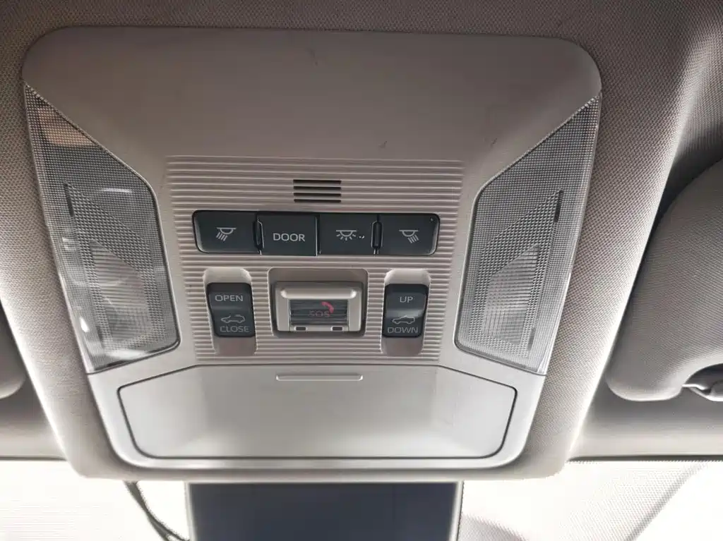 Toyota RAV4 — миниатюра 22