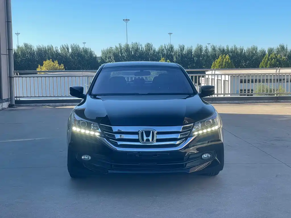 Honda Accord — миниатюра 2