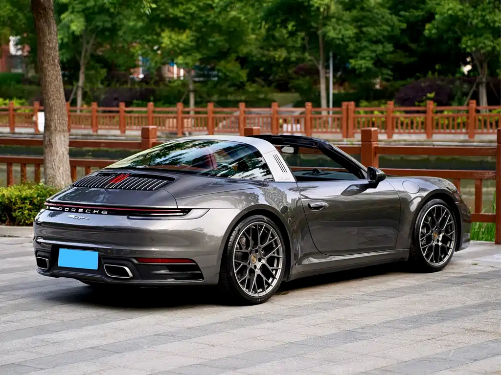 Porsche 911 2023 Targa 4 3.0T