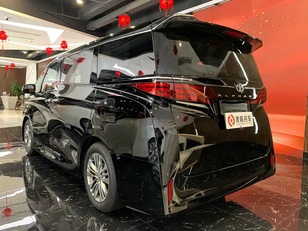 Toyota Alphard 2024 2.5L AT
