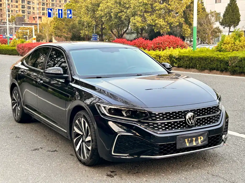 Volkswagen Passat 2022 330TSI Elite