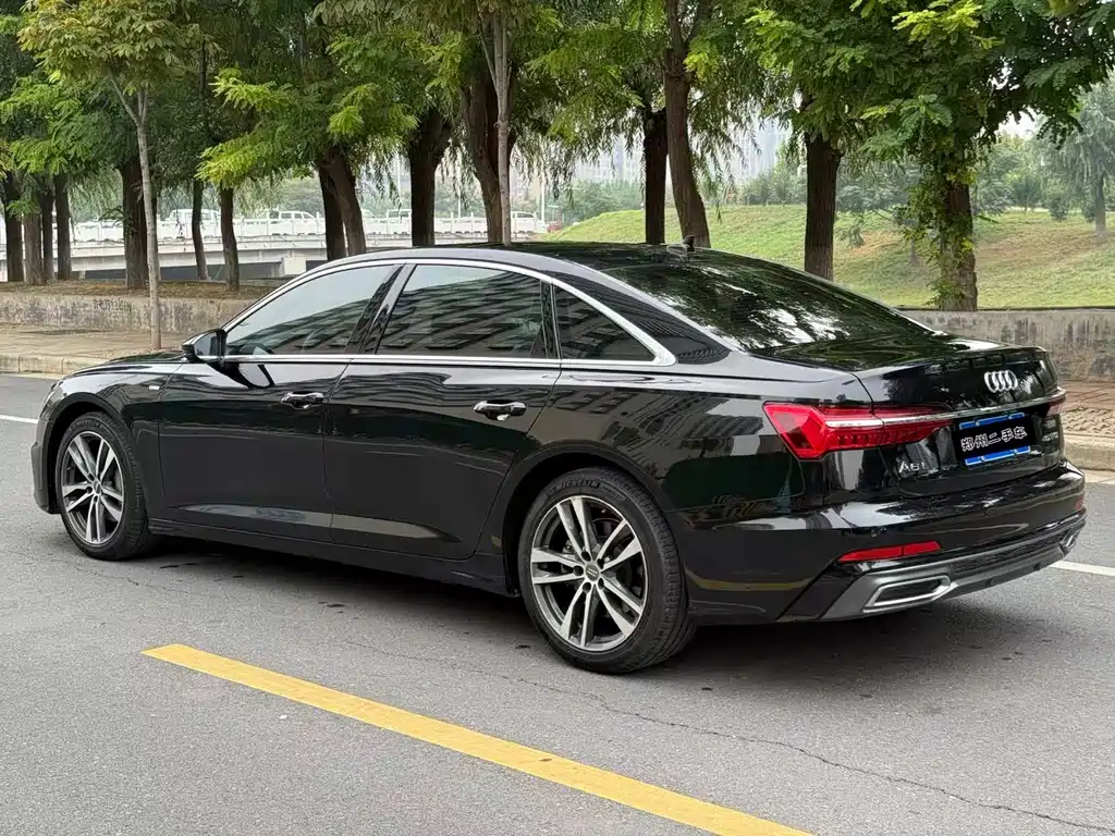 Audi A6L — миниатюра 7