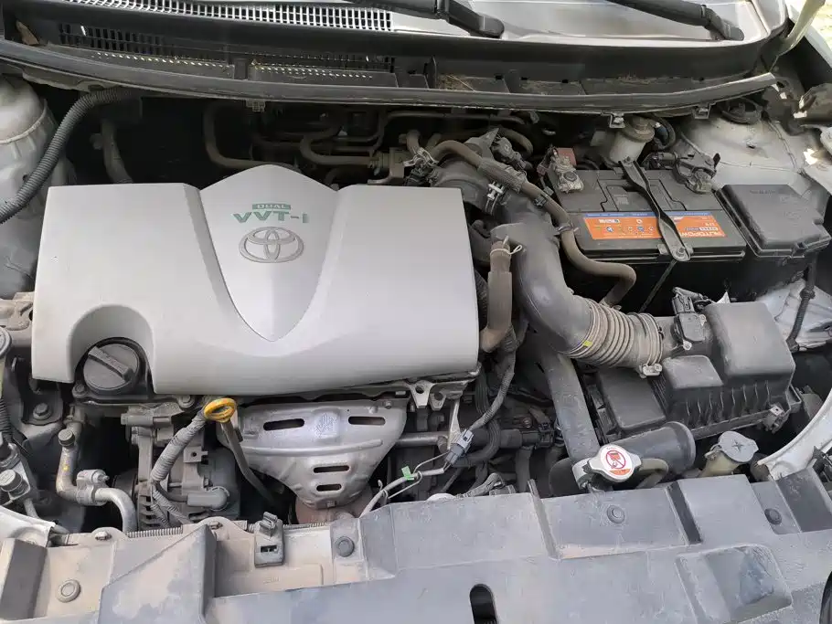 Toyota Yaris L — миниатюра 10