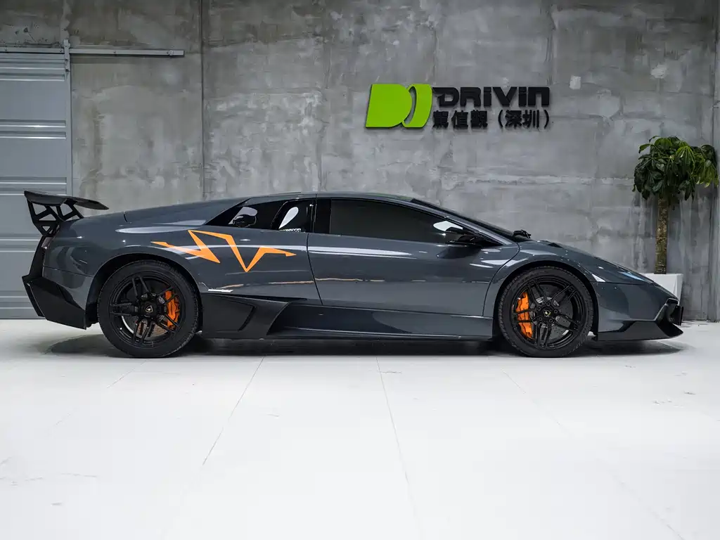 Lamborghini Murcielago 2010 LP 670-4 SV