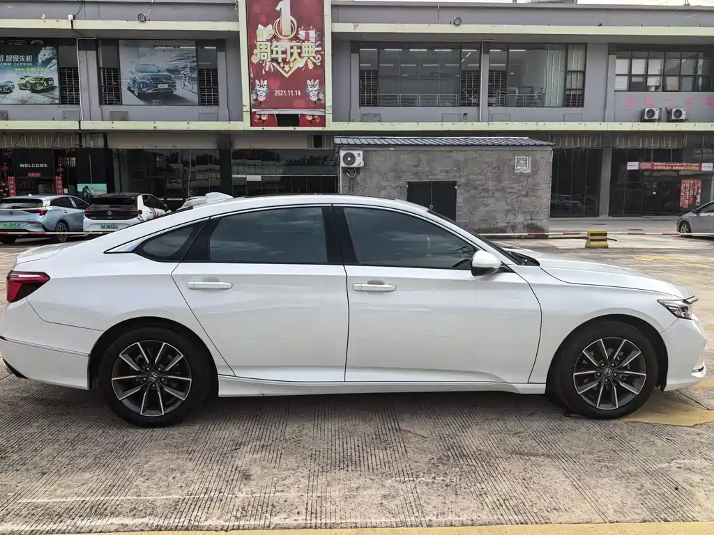 Honda Inspire 2022 260TURBO