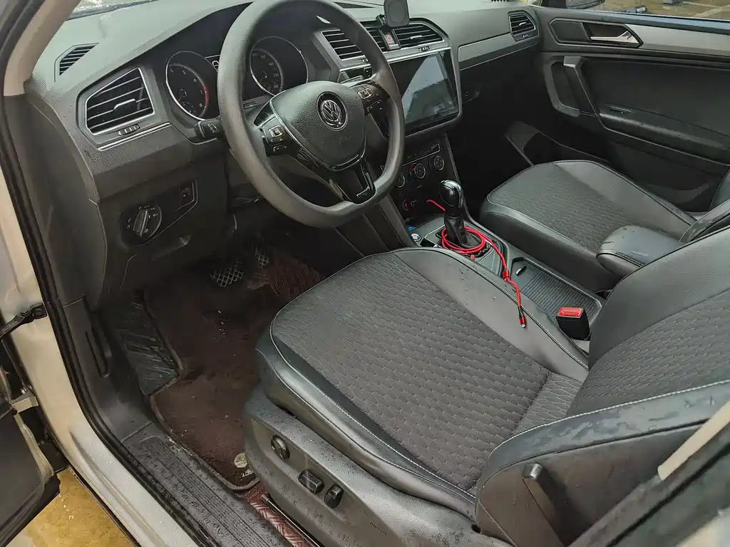 Volkswagen Tiguan L L 2018 330TSI AT