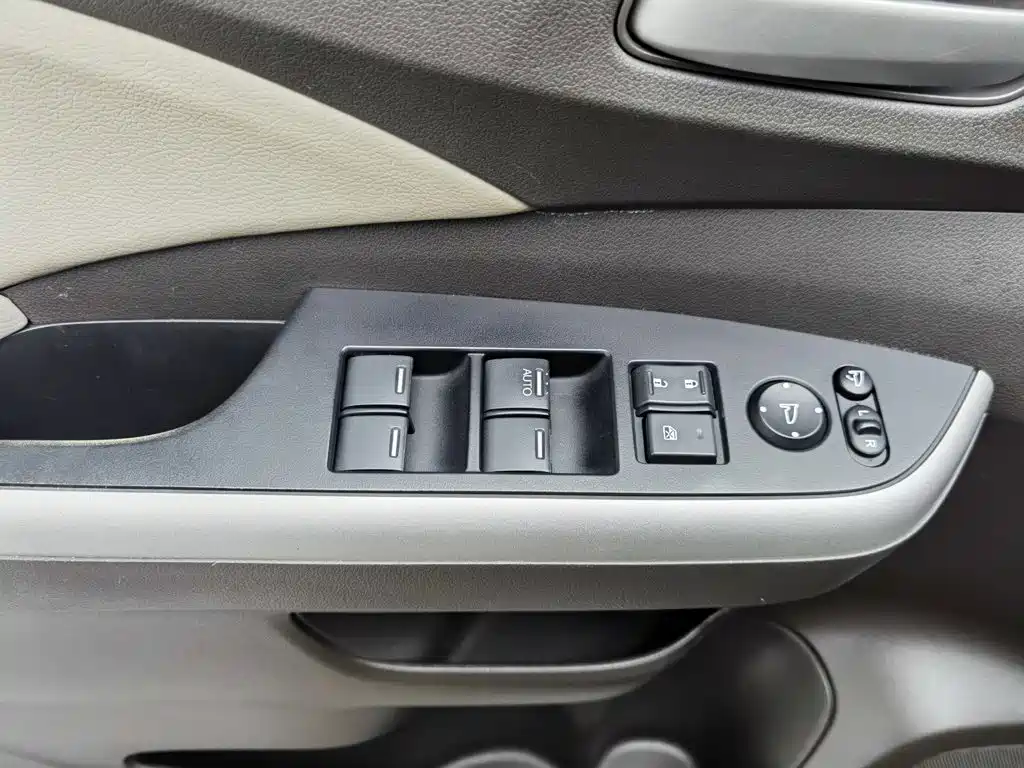 Honda CR-V — миниатюра 9