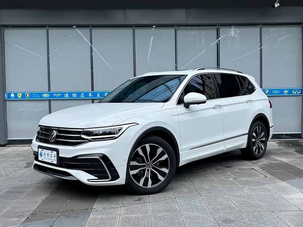 Volkswagen Tiguan L — миниатюра 2