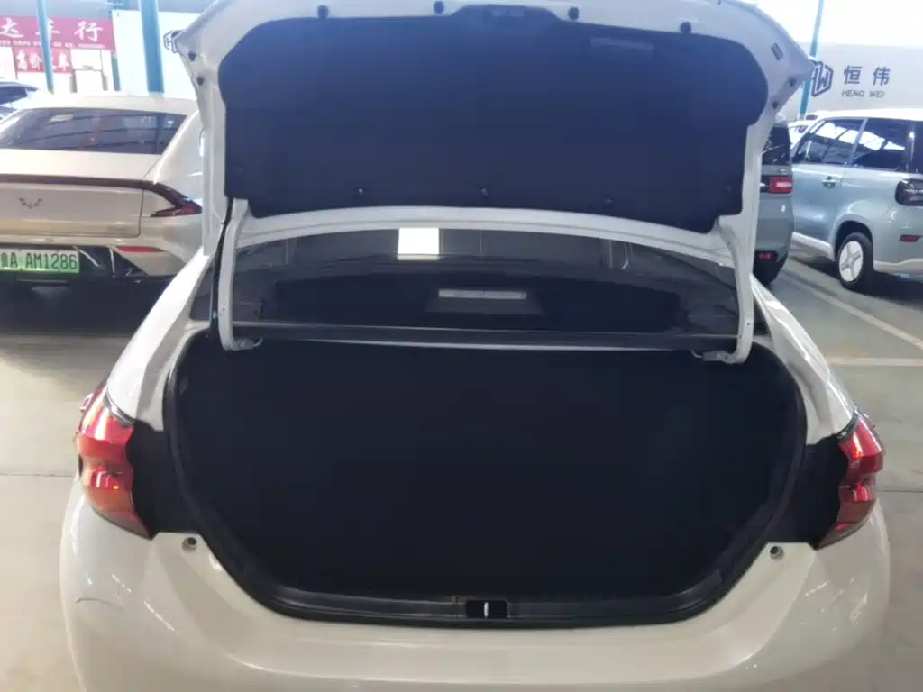 Toyota Levin Twin Engine E+ — миниатюра 19