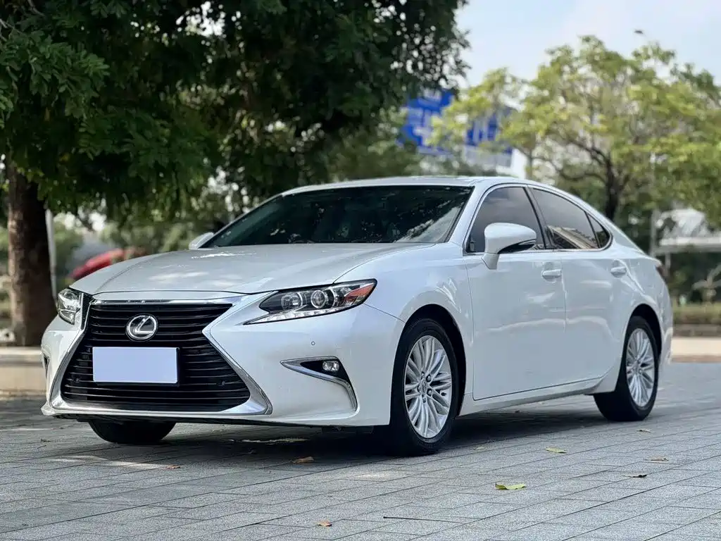 Lexus ES — фотографии объявления, Фото 2