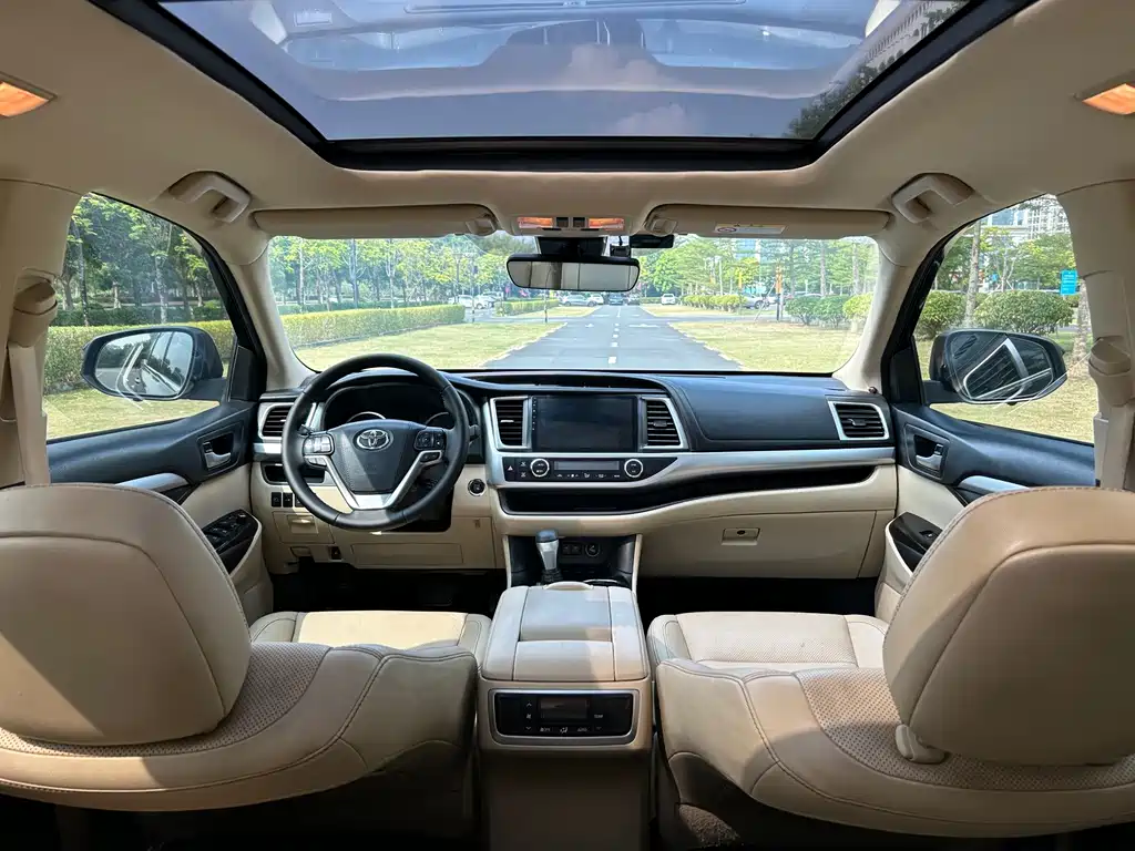 Toyota Highlander — миниатюра 5