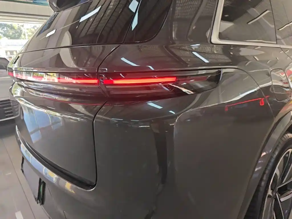 Li Auto Li L8 — миниатюра 8