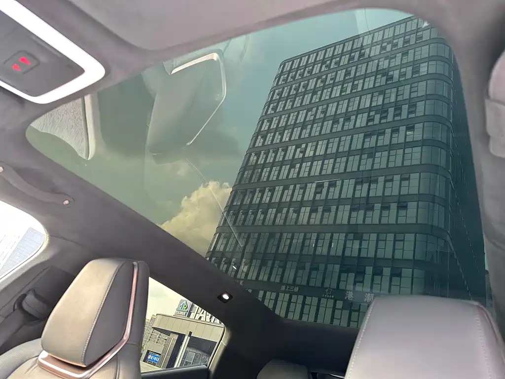 Zeekr X 2024 мест